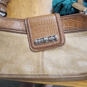 Elegant Tan Leather Women's Bag